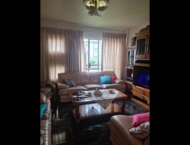 2 BEDROOM TOWNHOUSE FOR SALE IN VERWOERDPARK